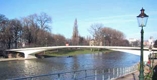 Pont Hennebique.